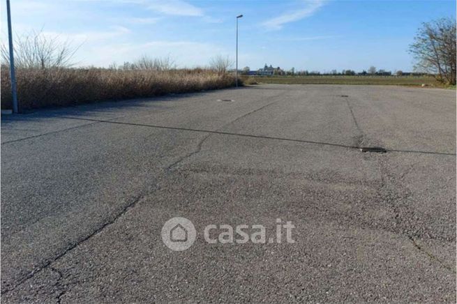 Terreno edificabile in residenziale in Via Pietro Nenni