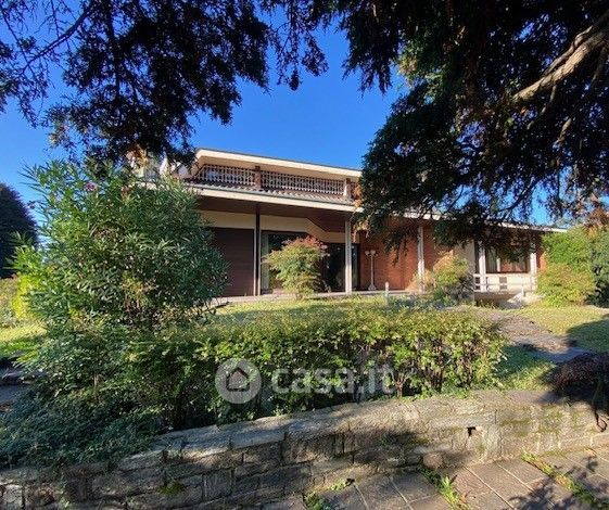 Villa in residenziale in 