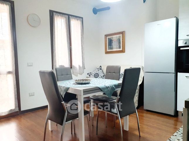 Appartamento in residenziale in Via Ogliastra 8