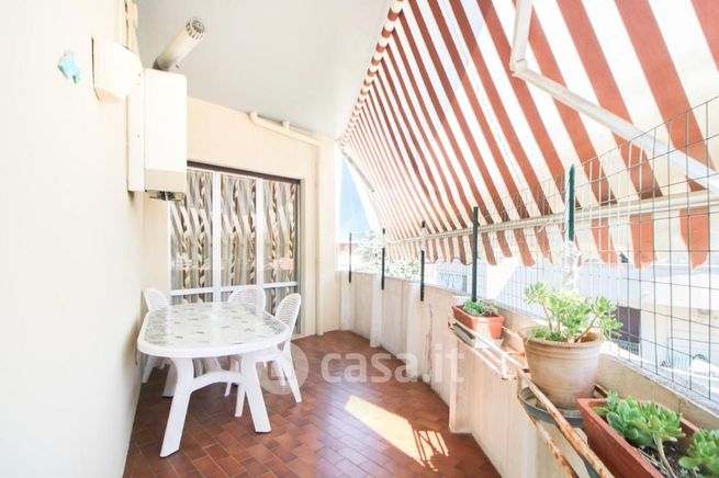 Appartamento in residenziale in Viale Monte Velino 28
