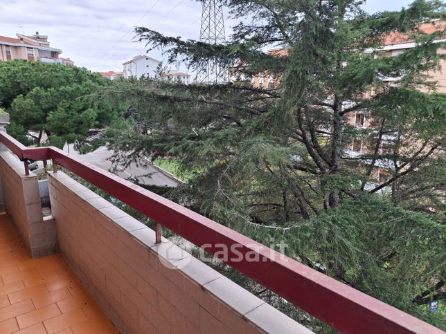Appartamento in residenziale in Via Messico 17