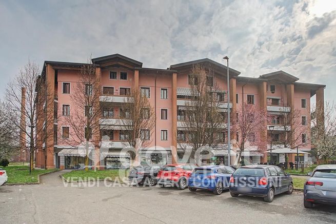 Appartamento in residenziale in Via Ernesto Teodoro Moneta