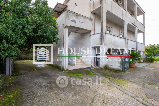 Appartamento in residenziale in Via degli Aurunci 14