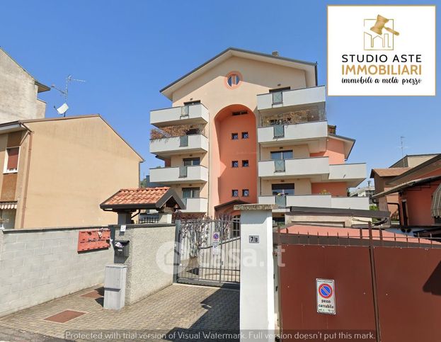 Appartamento in residenziale in Via Albania 7
