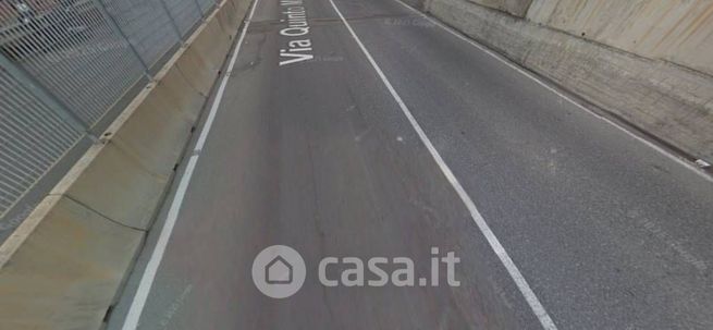 Capannone in commerciale in Via Quinto Mansuino