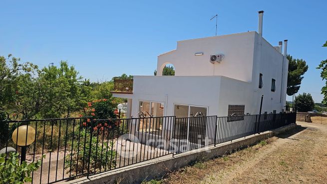 Casa bi/trifamiliare in residenziale in Contrada Molillo