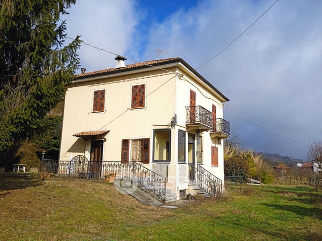 Casa indipendente in residenziale in Via Santuario