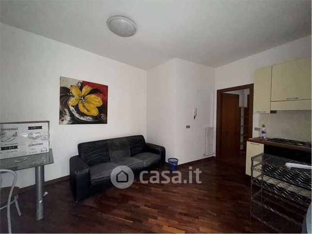 Appartamento in residenziale in Via M. Angeloni 1