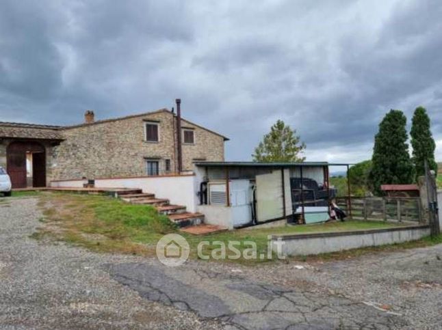 Appartamento in residenziale in Via Lucardese 64