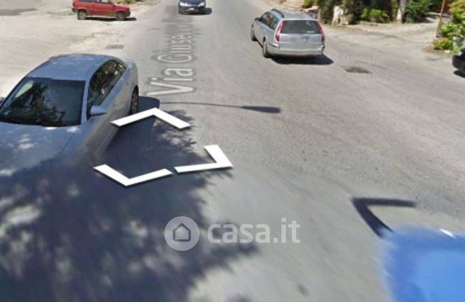 Box/posto auto in residenziale in Via Giuseppe Genovese