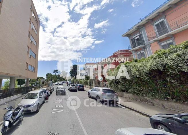 Appartamento in residenziale in Via Alessandro Manzoni 131