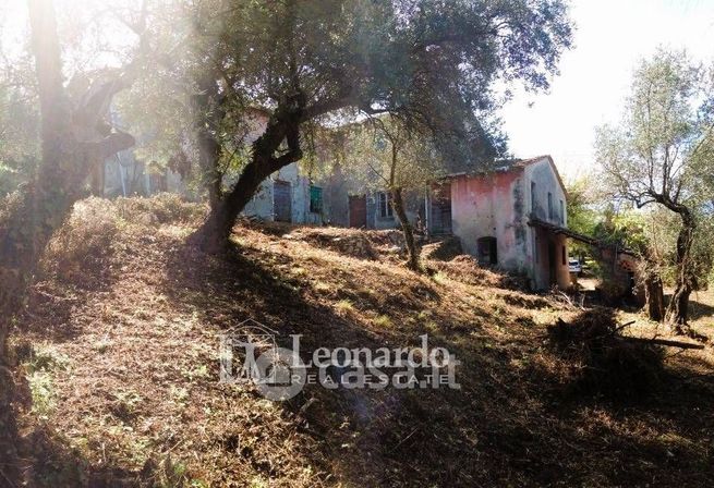 Casa indipendente in residenziale in Via di Coli e Spezi