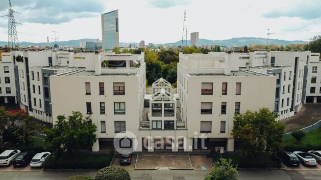 Attivitã /licenza (con o senza mura) in commerciale in Via Edoardo Weber