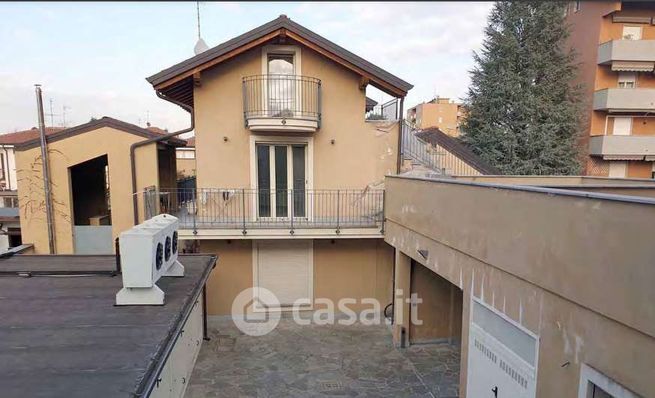 Appartamento in residenziale in Via Mascagni 16