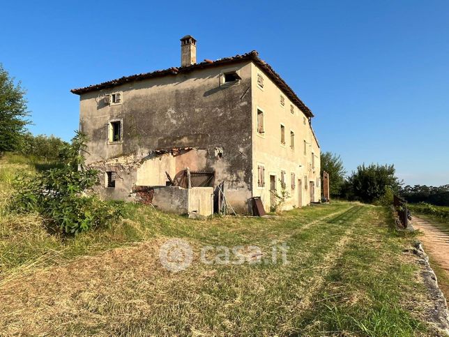 Rustico/casale in residenziale in Strada Senza Nome
