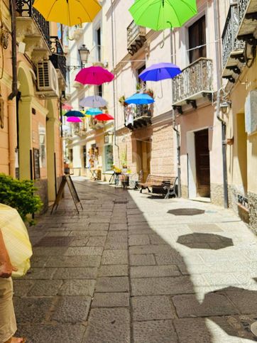 Appartamento in residenziale in Via Sarcidano