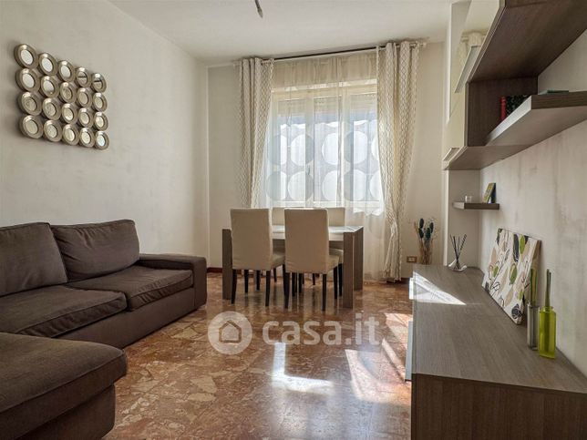 Appartamento in residenziale in Via Calabria 26
