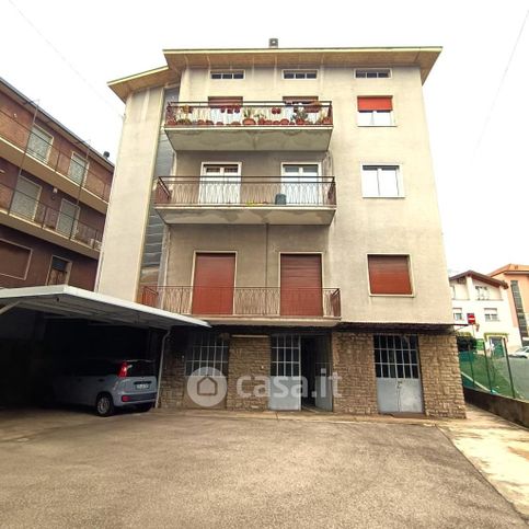 Capannone in commerciale in Corso Europa