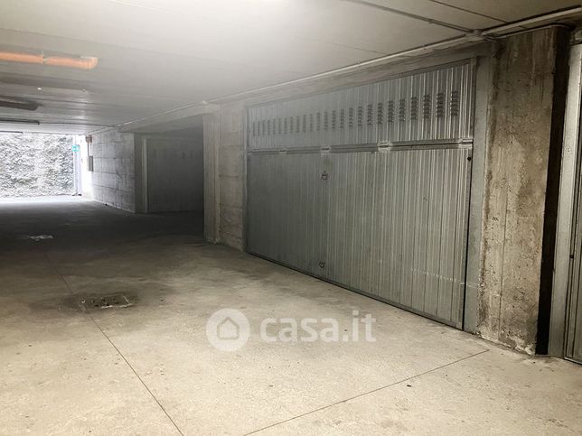 Garage/posto auto in residenziale in Via Vittor Pisani 4