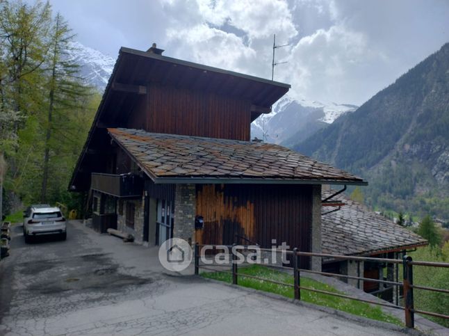 Appartamento in residenziale in Strada per Plan Gorret 7