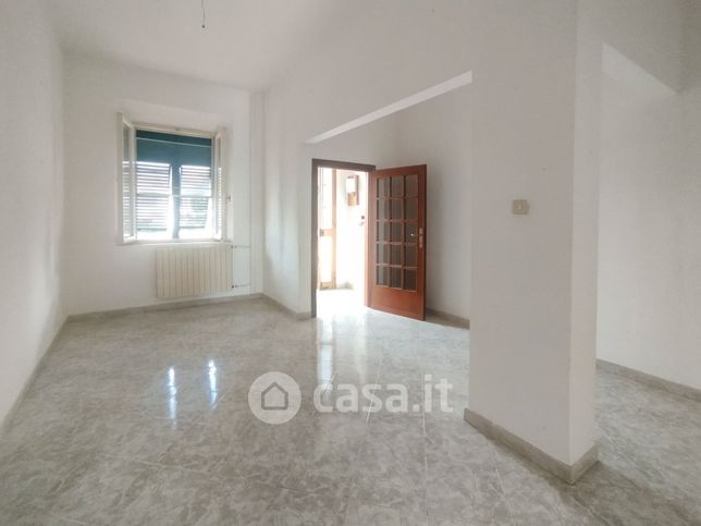 Appartamento in residenziale in Via Fratelli Cairoli