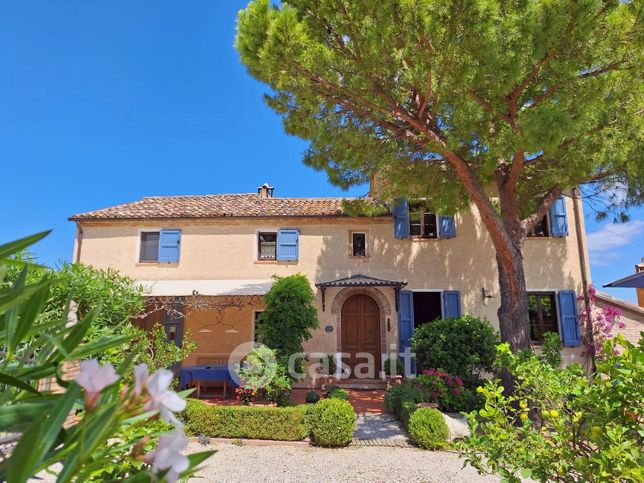 Villa in residenziale in campagna