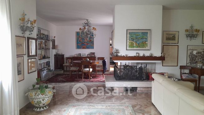 Villa in residenziale in Via Lepanto