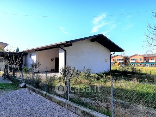 Rustico/casale in residenziale in Via Fornace