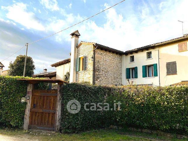 Casa indipendente in residenziale in Contrada Vial