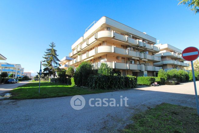 Appartamento in residenziale in Via Ferrara 4