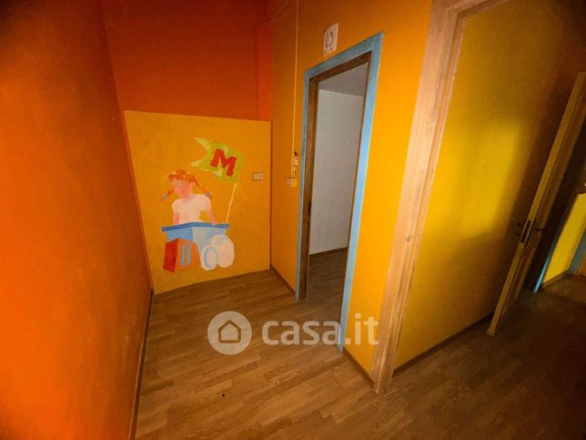Ufficio in commerciale in 