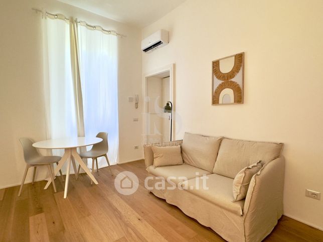 Appartamento in residenziale in Via Cola Montano 8