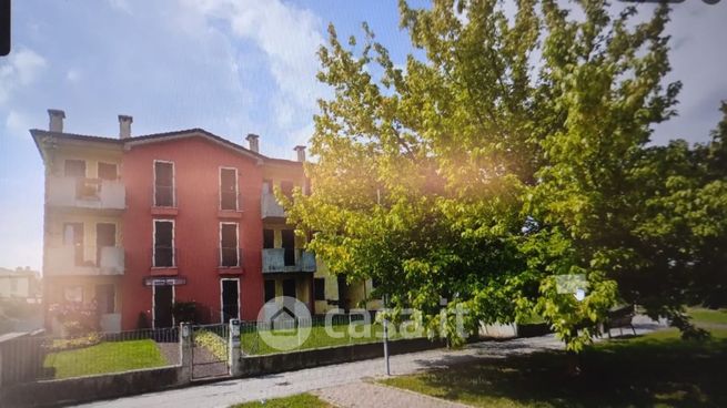 Appartamento in residenziale in Via Brigata Julia 25