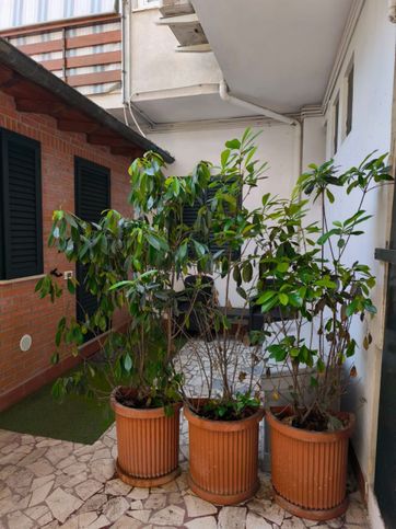 Casa bi/trifamiliare in residenziale in