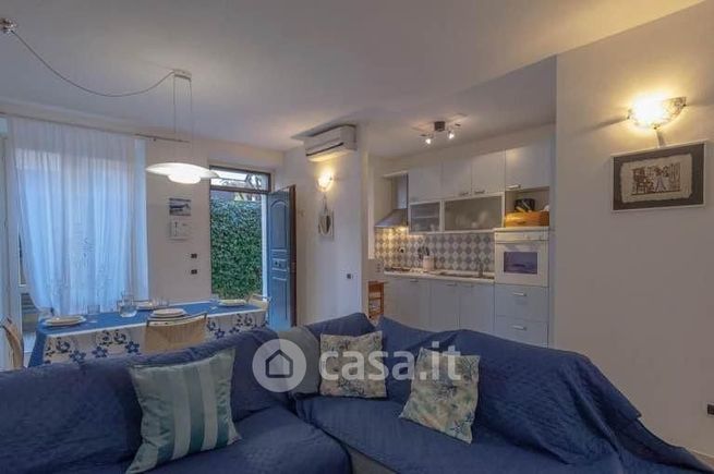 Appartamento in residenziale in Via Roma 1