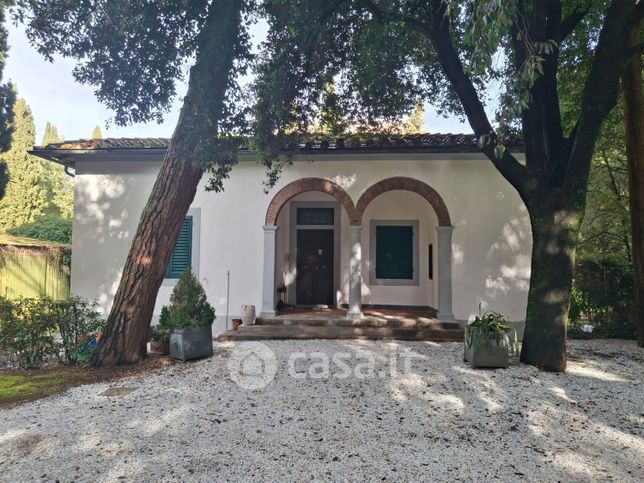 Casa indipendente in residenziale in Via Pasquale Poccianti