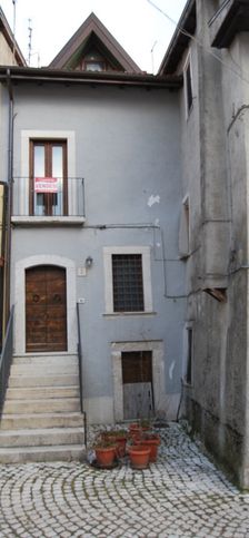 Casa indipendente in residenziale in Via Valle San Paolo