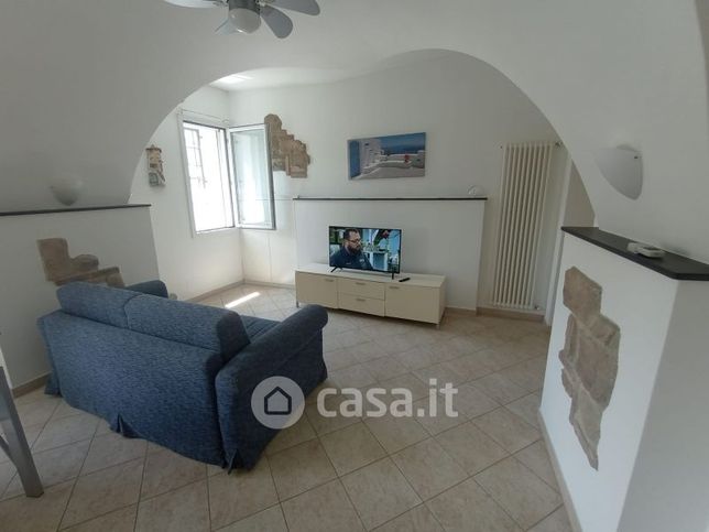 Casa indipendente in residenziale in