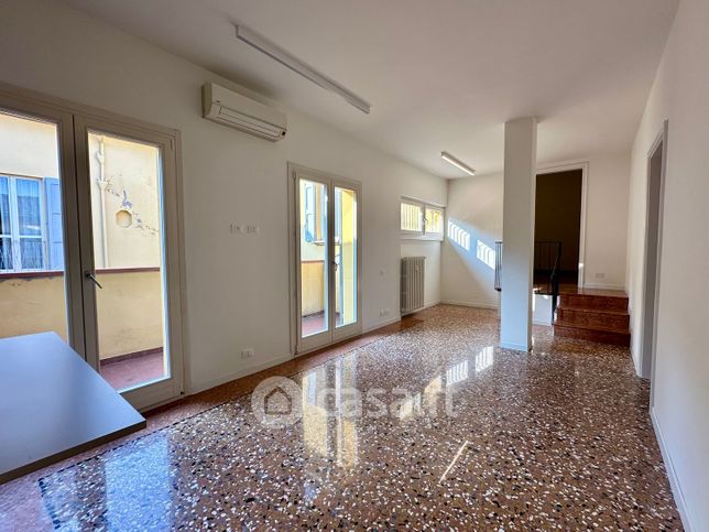 Appartamento in residenziale in Via Nosadella 38