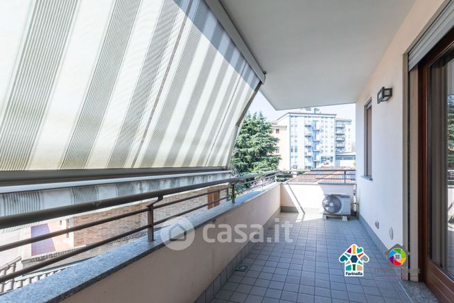 Appartamento in residenziale in Via Francesco Petrarca 29