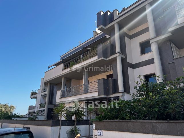 Appartamento in residenziale in Via Degli Anemoni 22