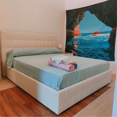 Appartamento in residenziale in Via di Leuca 217