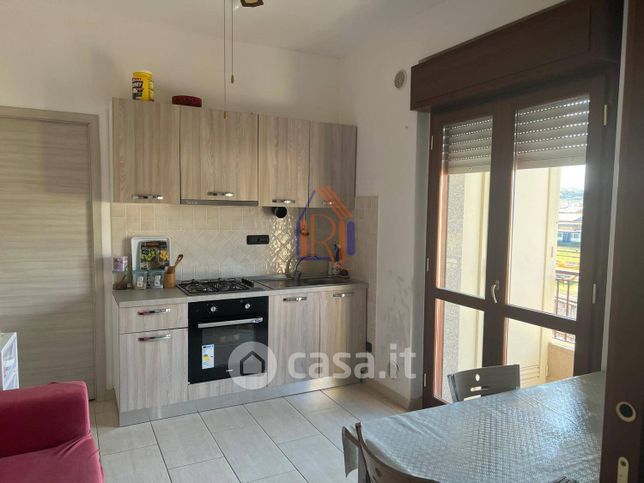 Appartamento in residenziale in Viale Crotone 37