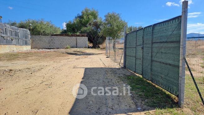 Terreno agricolo in commerciale in 