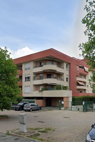 Appartamento in residenziale in Via Romagna