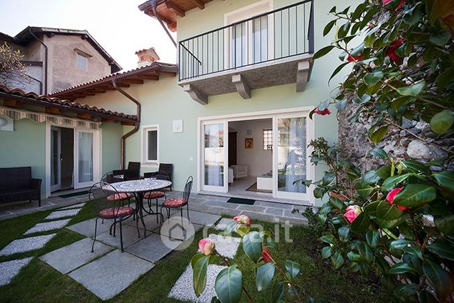Casa indipendente in residenziale in Via Roma 23