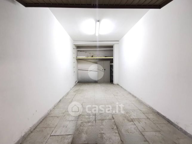 Garage/posto auto in residenziale in Via Attilio Lombardi 12