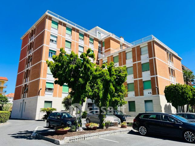 Appartamento in residenziale in Via Aurelia 82