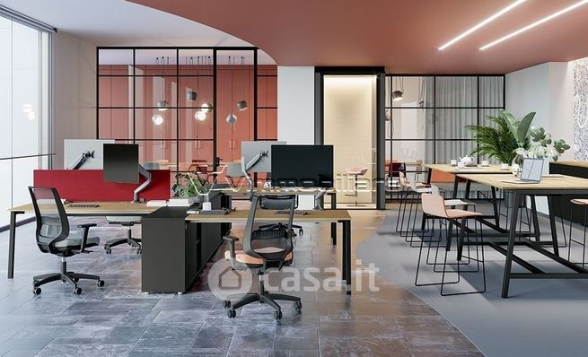 Ufficio in commerciale in 