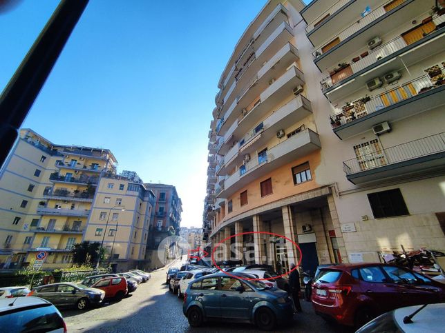 Negozio/locale commerciale in commerciale in Via Giacinto Gigante 10